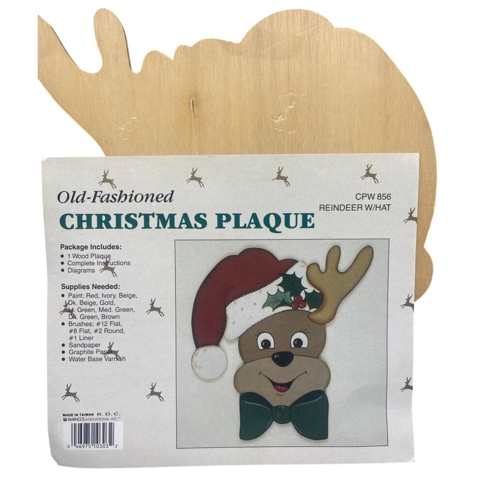 old fashioned cpw 856 Christmas plaque reindeer with hat craft wood 8x10.5" READ